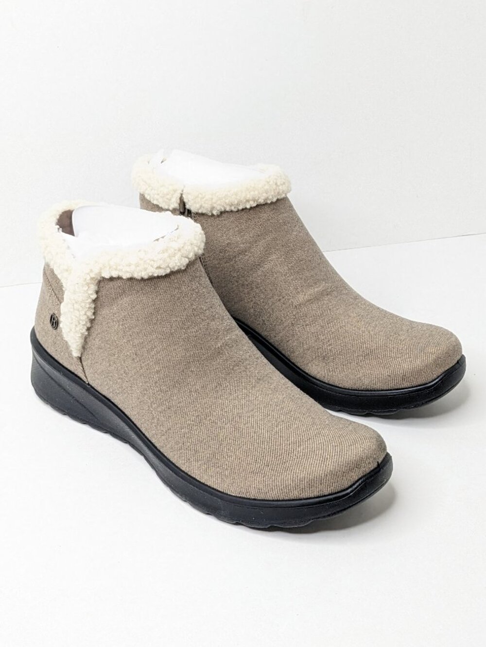 Bzees Greeting Cozy Booties Brown Women's 11